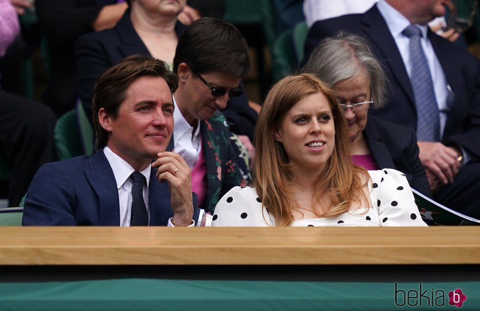 Edoardo Mapelli Mozzi y Beatriz de York en Wimbledon 2021