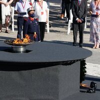 Los Reyes Felipe y Letizia rinden el segundo homenaje a las víctimas de la pandemia en la Plaza de la Armería del Palacio Real