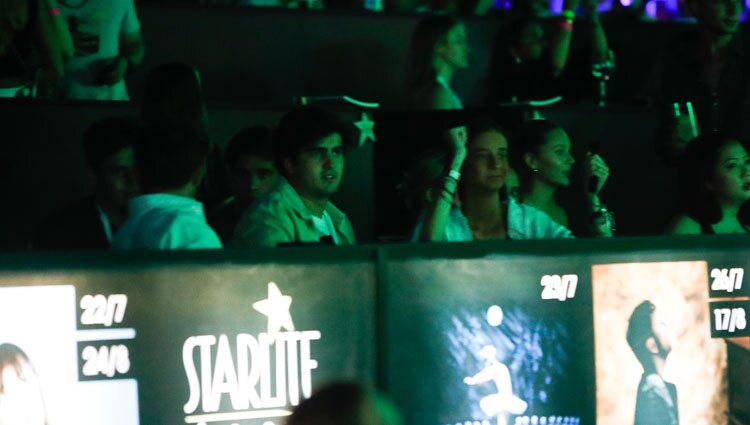 Victoria Federica y Jorge Bárcenas se divierten en el concierto de Nicky Jam en el Starlite Festival 2021