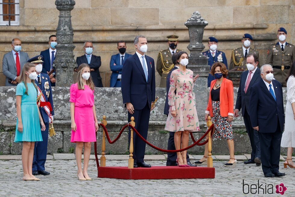 Los Reyes Felipe y Letizia con la Princesa Leonor y la Infanta Sofía en el acto de Ofrenda al Apóstol