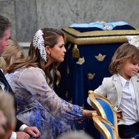 Magdalena de Suecia y Alejandro de Suecia en el bautizo de Julian de Suecia