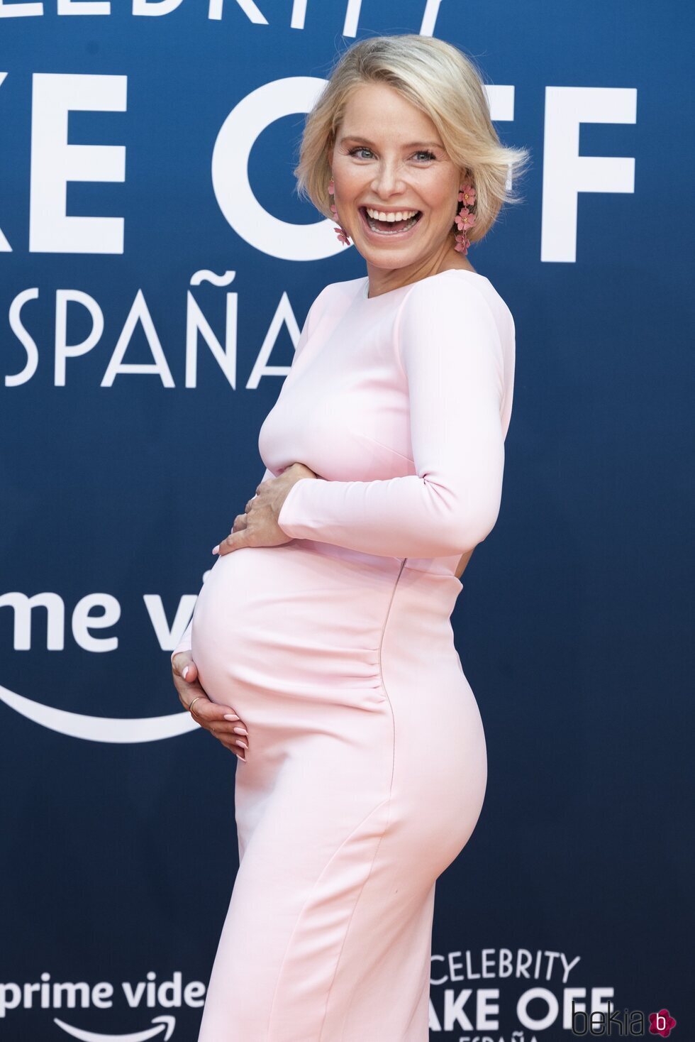Soraya Arnelas presume de embarazo en la presentación de 'Celebrity Bake off' del FesTVal 2021