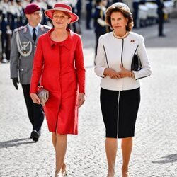 Silvia de Suecia y Elke Büdenbender al comienzo de la Visita de Estado del Presidente de Alemania y su esposa a Suecia