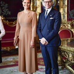 Victoria y Daniel de Suecia en la ceremonia de bienvenida al Presidente de Alemania y su esposa por su Visita de Estado a Suecia
