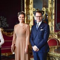 Victoria y Daniel de Suecia en la ceremonia de bienvenida al Presidente de Alemania y su esposa por su Visita de Estado a Suecia