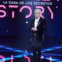 Jorge Javier Vázquez presentando la primera gala de 'Secret Story'