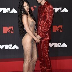 Megan Fox y Machine Gun Kelly en los MTV VMAs 2021
