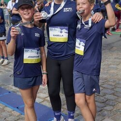 Josefina, Isabel y Vicente de Dinamarca tras participar en la Royal Run