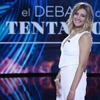 Sandra Barneda posa como la presentadora del primer debate de 'La última tentación'