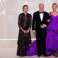Carolina de Mónaco, Alberto de Mónaco y Sharon Stone en la Gala por la Salud Planetaria de Monte-Carlo 2021