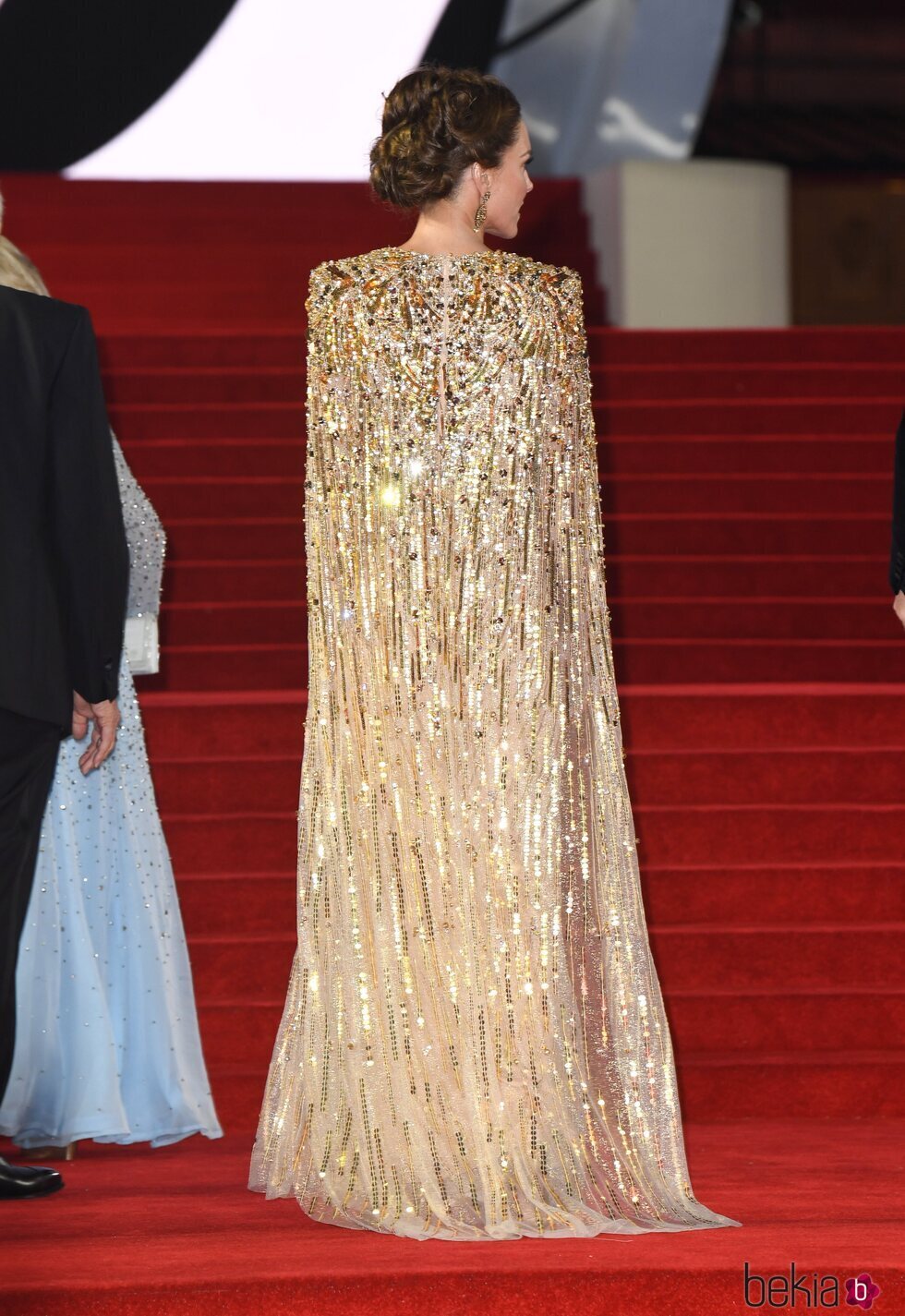 Kate Middleton luciendo su vestido en el estreno de 'Sin tiempo para morir'