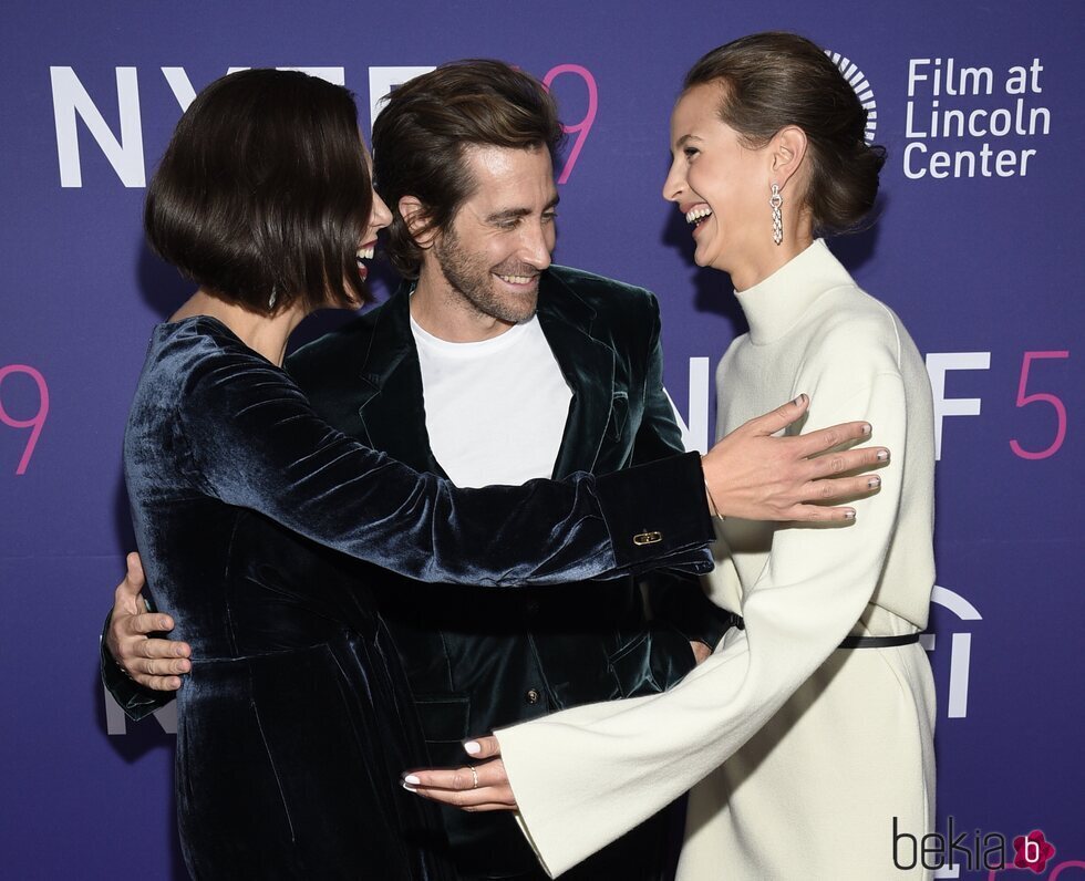 Maggie Gyllenhaal, Jake Gyllenhaal y su novia Jeanne Cadieu en el Festival de Cine de Nueva York 2021