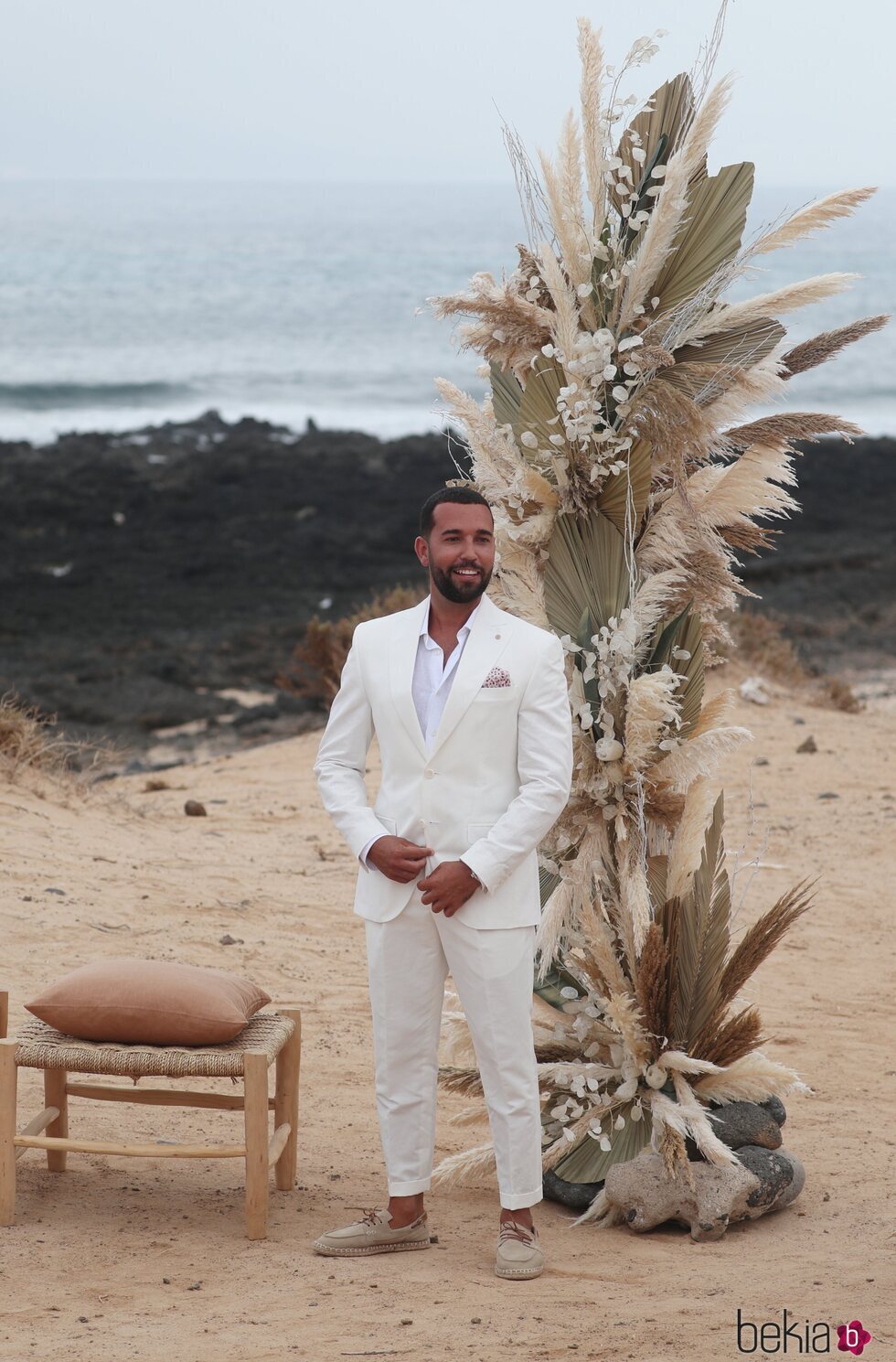 Omar Sánchez esperando a Anabel Pantoja el día de su boda