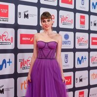 Irene Arcos en la alfombra roja de los Premios Platino 2021