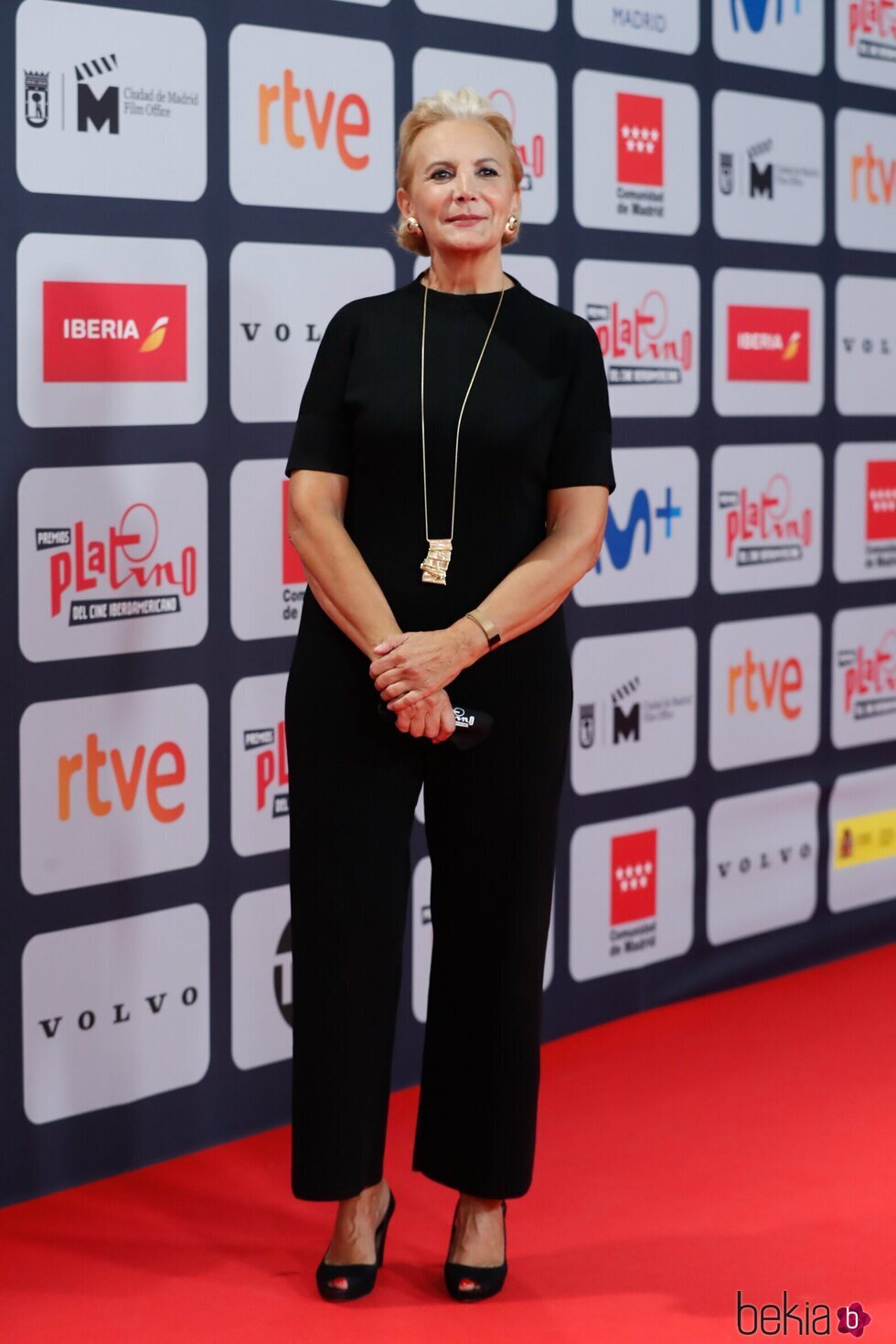Elena Irureta en la alfombra roja de los Premios Platino 2021