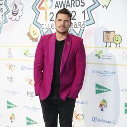 Dani Martín posando en la cena de nominados de Los 40 Music Awards 2021