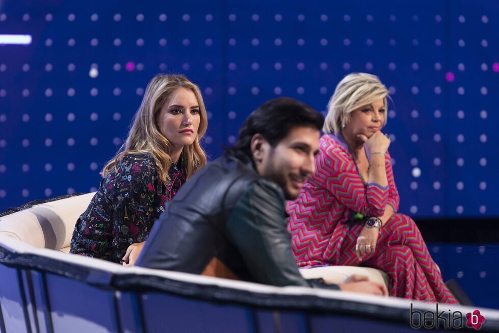 Terelu, Alba Carrillo y Gianmarco Onestini durante la gala 5 de 'Secret Story'