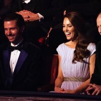 El Príncipe Guillermo y Kate Middleton con Jason Knauf en los Premios Earthshot 2021
