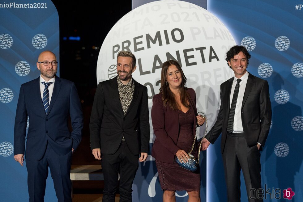 Curro Cañete y Dolores Redondo en el Premio Planeta 2021