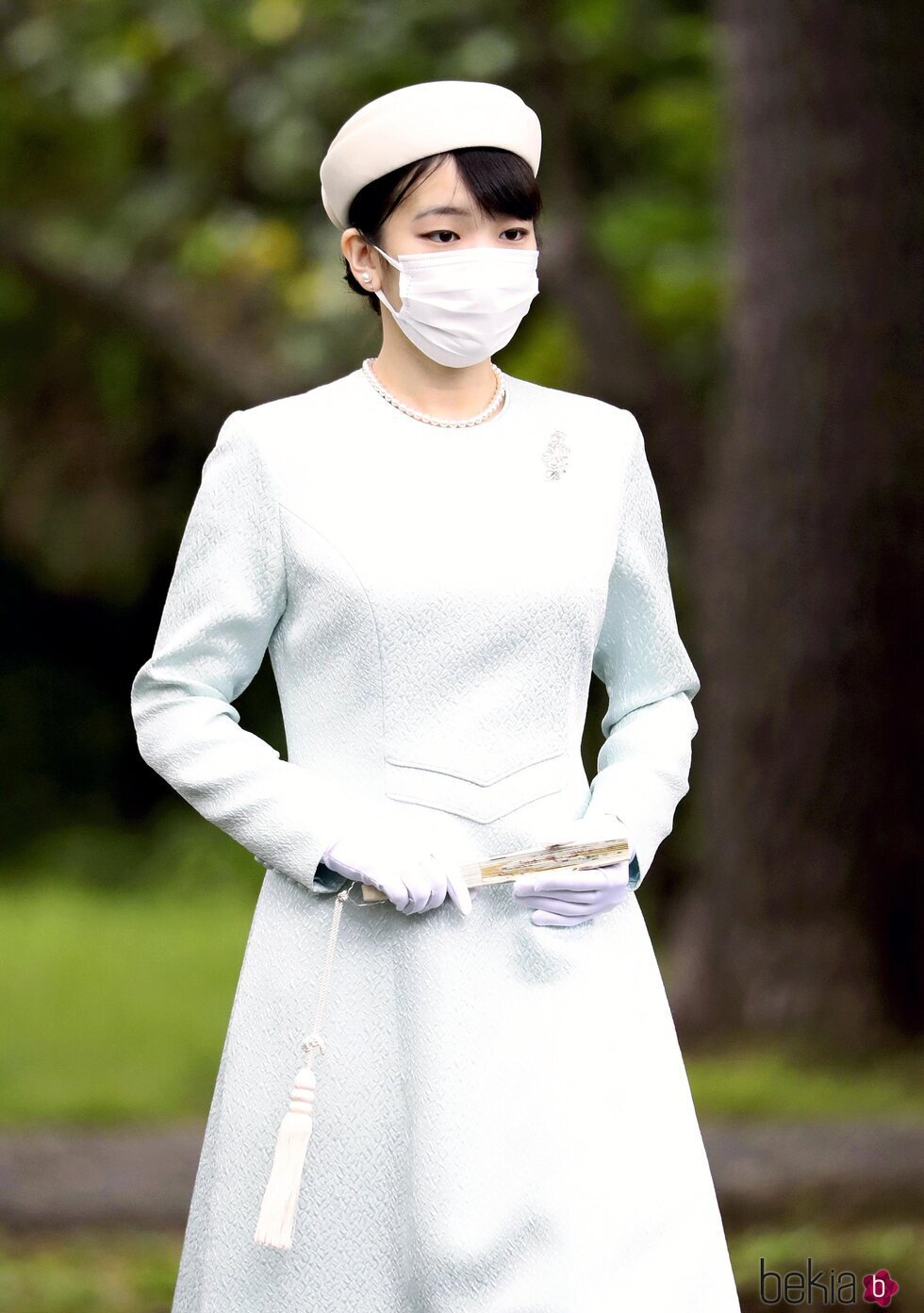 Mako de Japón en los Tres Santuarios del Palacio Imperial de Tokyo antes de su boda