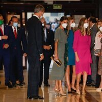 Los Reyes Felipe y Letizia, la Princesa Leonor y la Infanta Sofía a su llegada al Concierto Premios Princesa de Asturias 2021