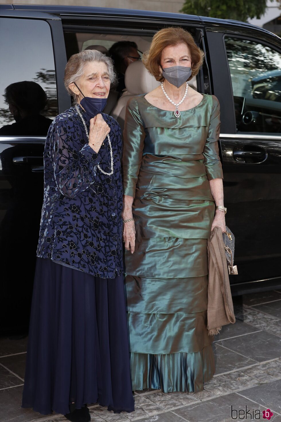 La Reina Sofía e Irene de Grecia en la boda de Felipe de Grecia y Nina Flohr