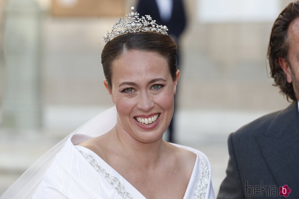 Nina Flohr con la tiara Antique Corsage en su boda con Felipe de Grecia