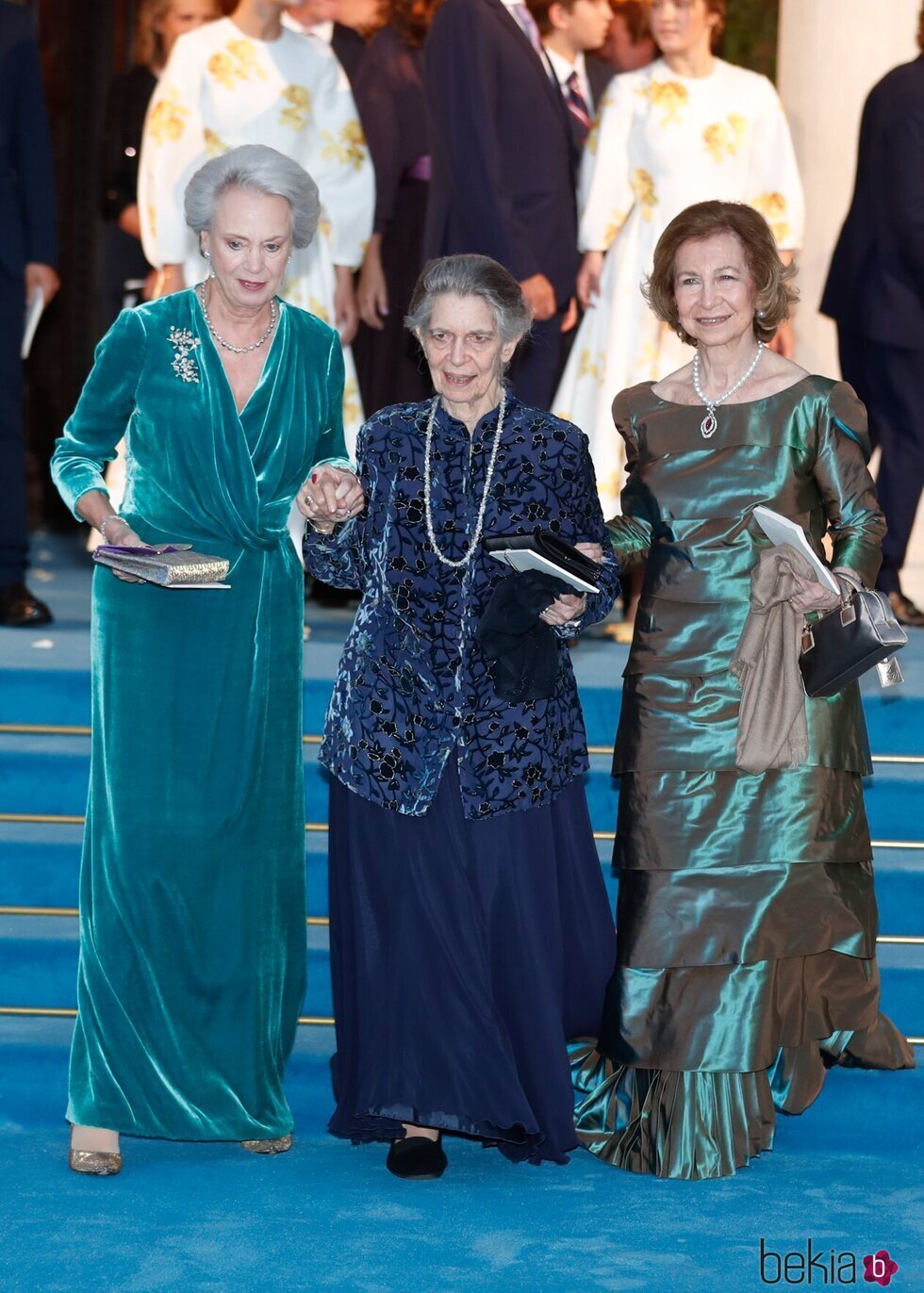 Benedicta de Dinamarca, Irene de Grecia y la Reina Sofía en la boda de Felipe de Grecia y Nina Flohr