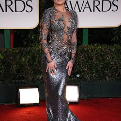 Lea Michele en la alfombra roja de los Globos de Oro 2012