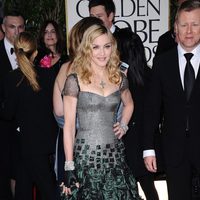 Madonna en la alfombra roja de los Globos de Oro 2012