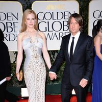 Nicole Kidman y Keith Urban en la alfombra roja de los Globos de Oro 2012