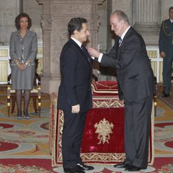 El Rey impone a Nicolas Sarkozy el Toisón de Oro