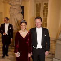 Gustavo de Dinamarca y Carina Axelsson en la celebración de los 40 años en el trono de Margarita de Dinamarca