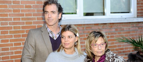 Terelu Campos sale del hospital con Carlos Pombo y María Teresa Campos