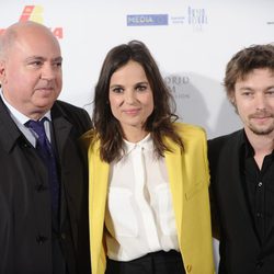 Agustín Almodóvar, Elena Anaya y Jan Cornet en los Premios José María Forqué 2012
