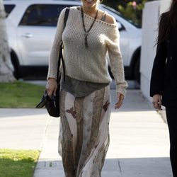 Elsa Pataky luce su embarazo en Los Angeles