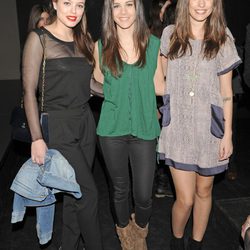 Adriana Torrebejano, Sandra Blázquez y Silvia Alonso en el desfile de Amaya Arzuaga en la Fashion Week Madrid