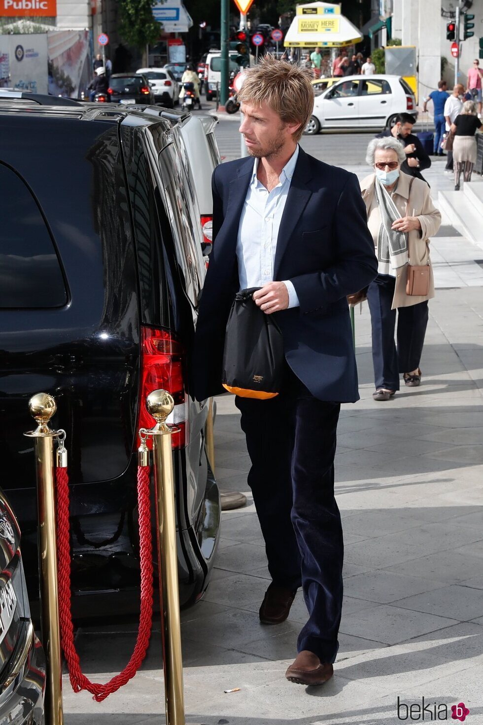 Christian de Hannover de camino al almuerzo posterior a la boda de Felipe de Grecia y Nina Flohr