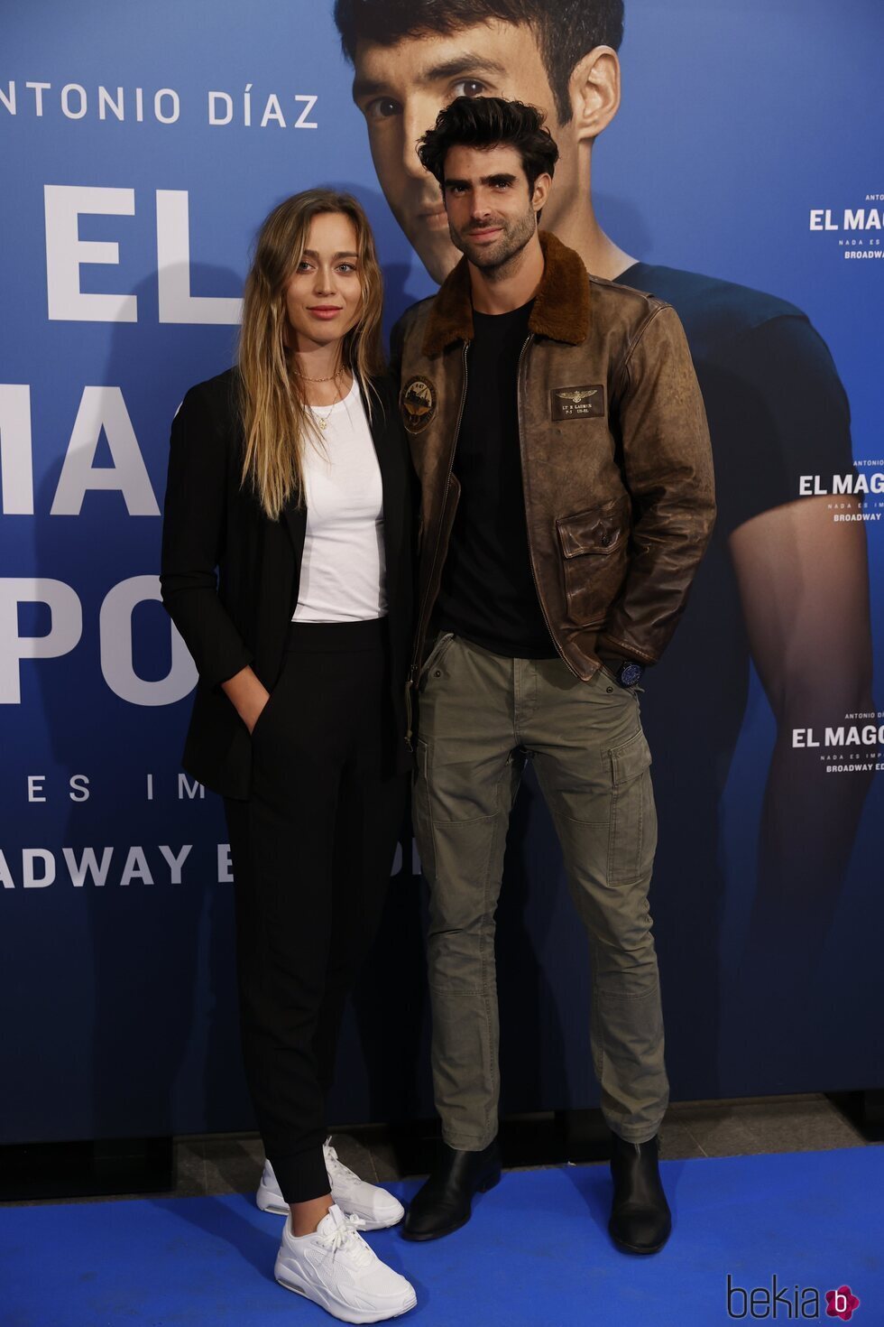 Juan Betancourt y Paula Badosa en la premiere del espectáculo del Mago Pop