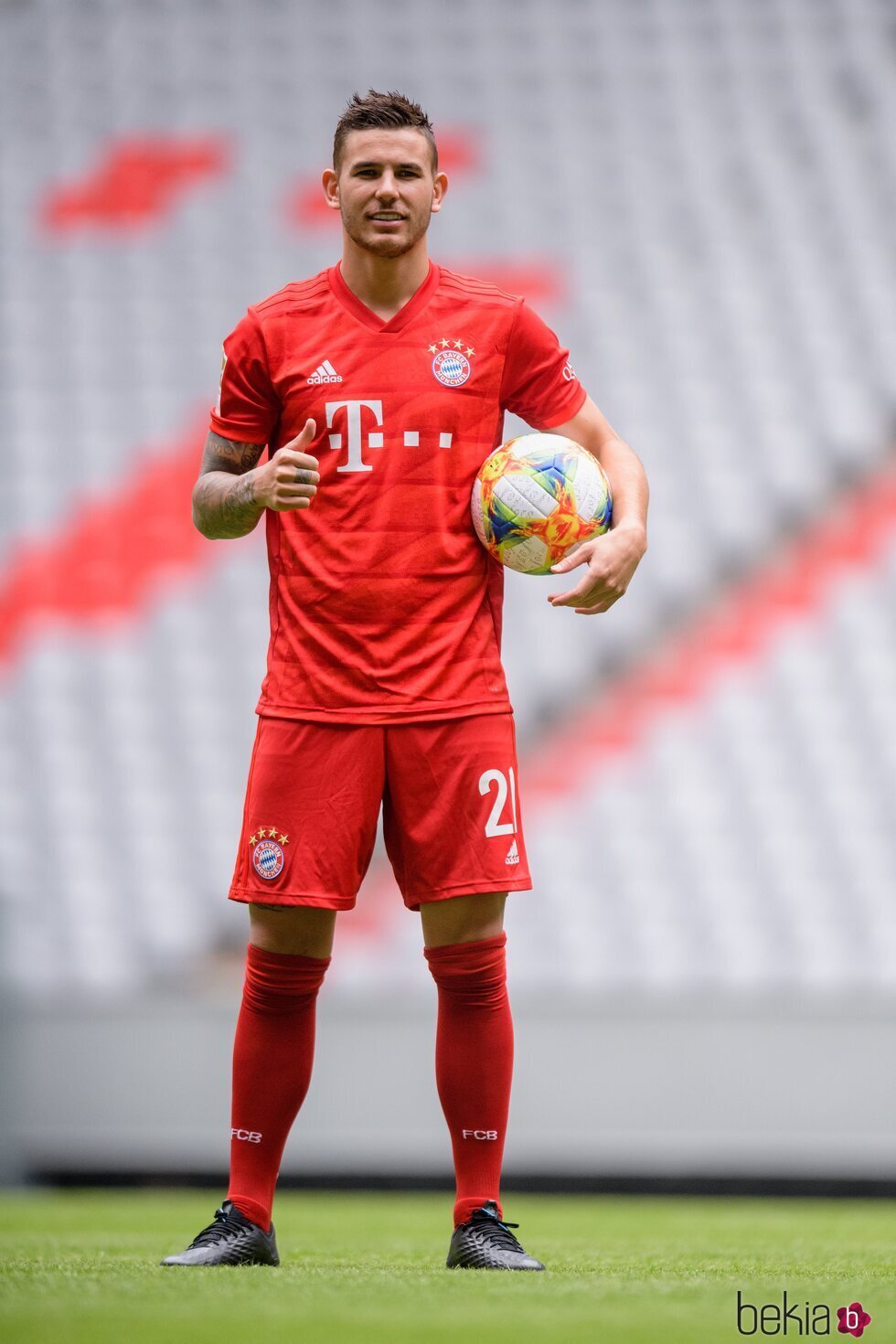 Lucas Hernández durante su presentación como jugador del Bayern de Munich