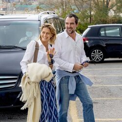 Nicolás y Tatiana de Grecia en el almuerzo posterior a la boda de Felipe de Grecia y Nina Flohr