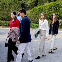 Alexia de Grecia y Carlos Morales con sus hijas en el almuerzo posterior a la boda de Felipe de Grecia y Nina Flohr