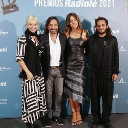 Mariola Orellana, Antonio Carmona y su hija, Marina Carmona en los Premios Radiolé 2021