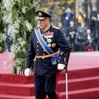 Harald de Noruega en la bienvenida a Guillermo Alejandro y Máxima de Holanda en su Visita de Estado a Noruega