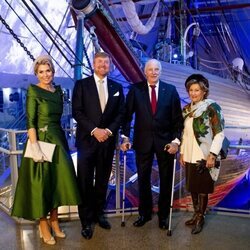 Guillermo Alejandro y Máxima de Holanda y Harald y Sonia de Noruega en el Fram Museum de Oslo