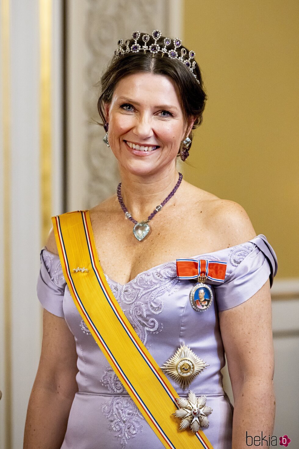 Marta Luisa de Noruega con la tiara de Amatistas en la cena de gala por la Visita de Estado de los Reyes de Holanda a Noruega
