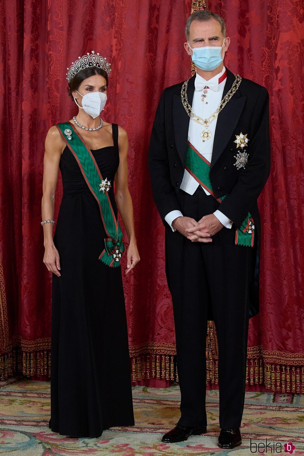 Los Reyes Felipe y Letizia en la cena de gala al Presidente de Italia y su hija por su Visita de Estado a España