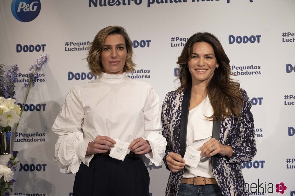 Fabiola Martínez y Eugenia Osborne en un evento de Dodot