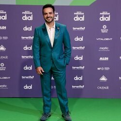 Luis Fonsi en los Premios Cadena Dial 2021