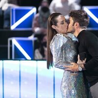 Adara Molinero y Rodrigo Fuertes se besan con cariño en la gala 11 de 'Secret Story'